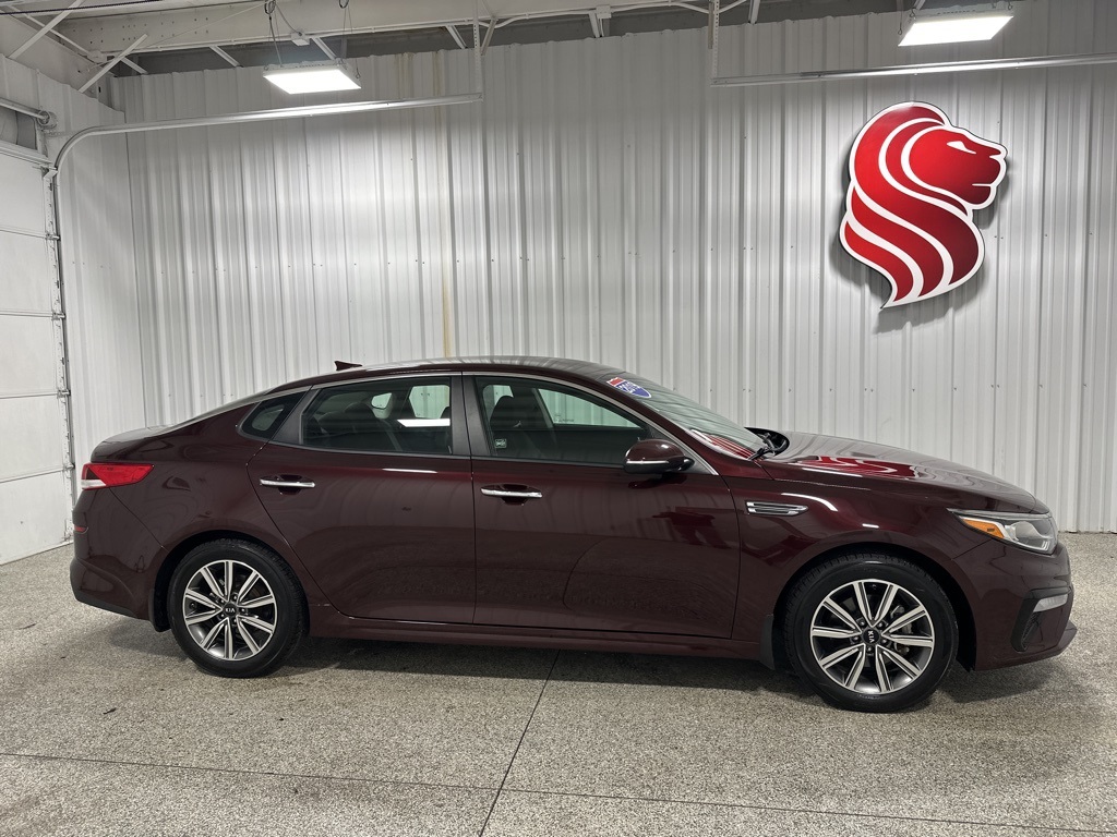2019 Kia Optima LX's photo