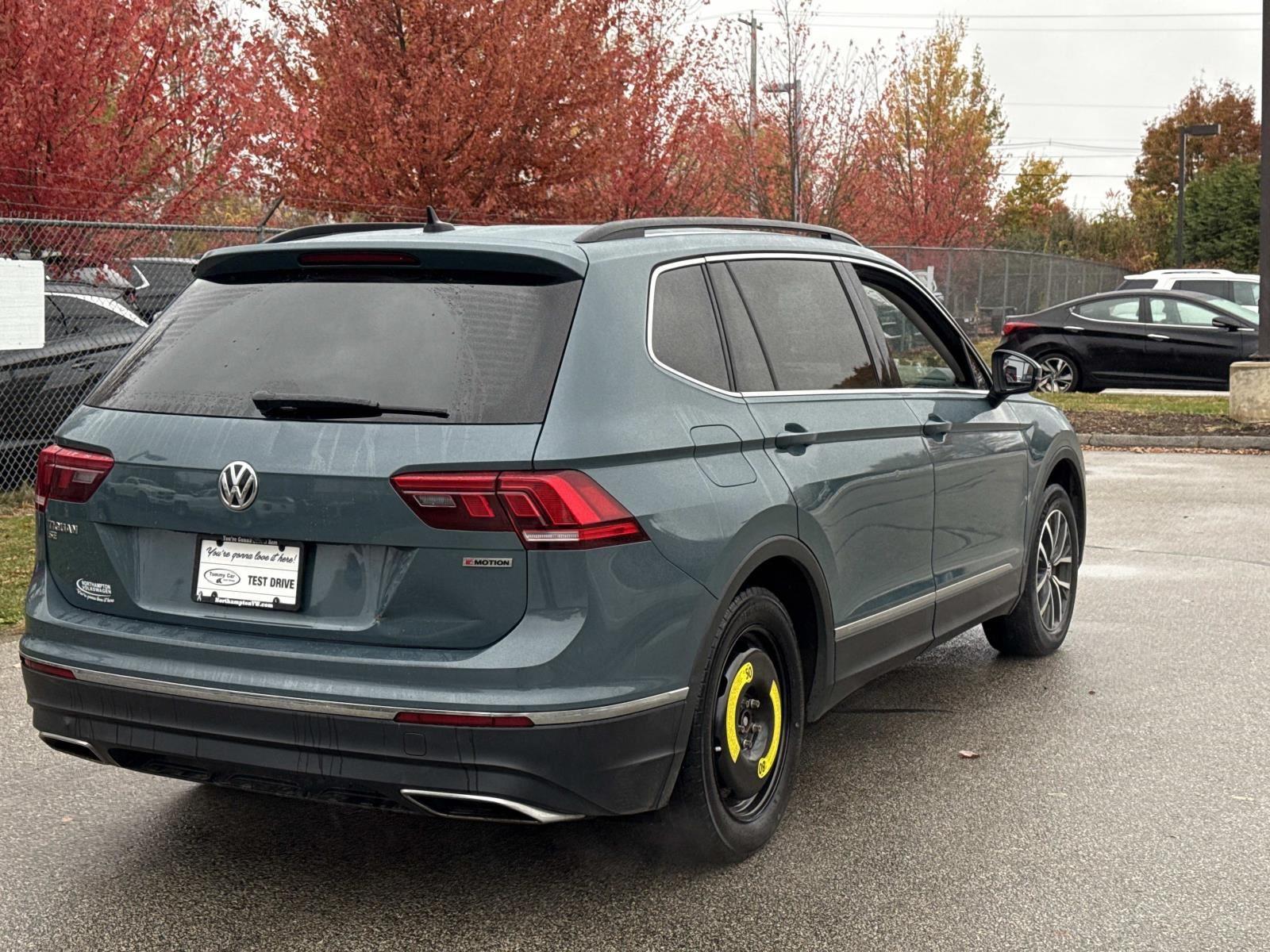 2020 Volkswagen Tiguan SE photo 2