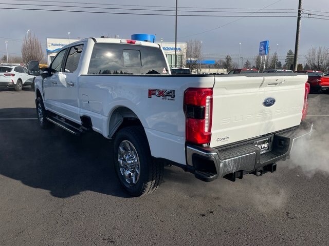 2025 Ford F-350 Lariat photo 14