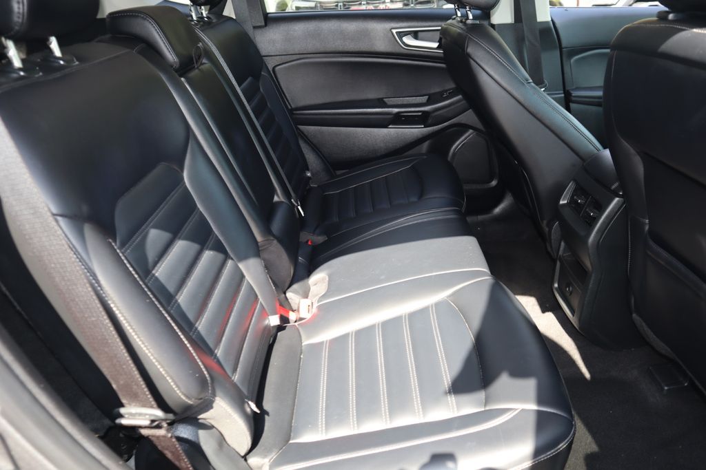 2024 Ford Edge SEL photo 26