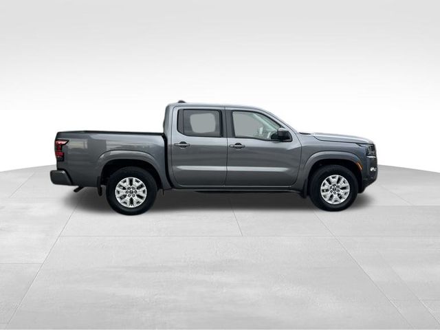 2022 Nissan Frontier SV photo 8