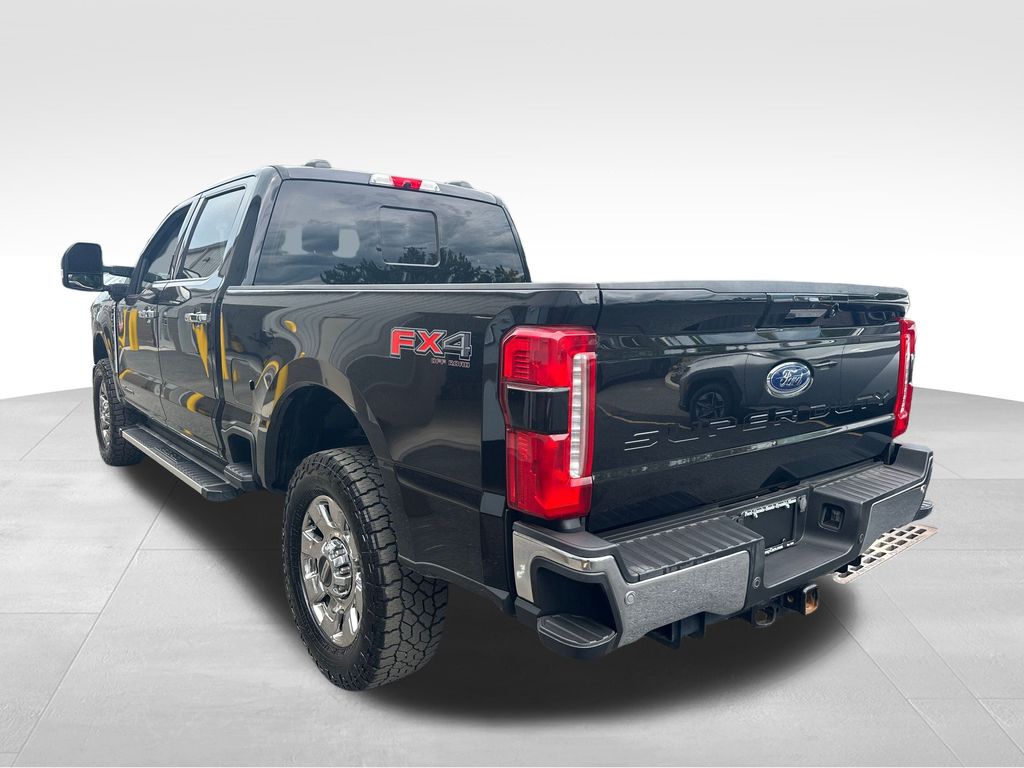 2023 Ford F-250 Lariat photo 4
