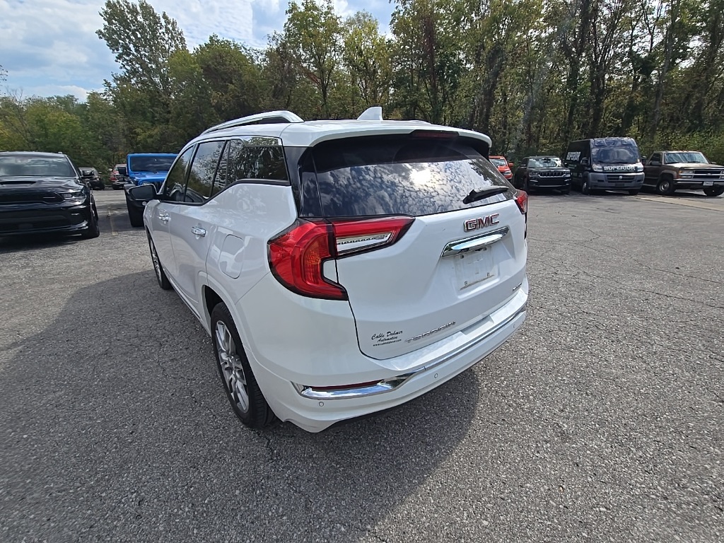 2023 Gmc Terrain Denali photo 4