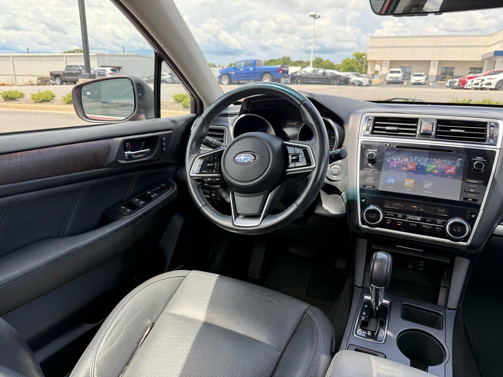 2018 Subaru Outback Limited photo 9