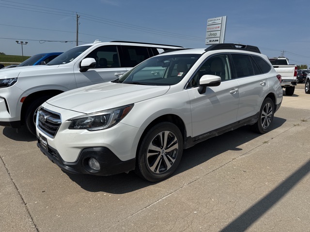 2019 Subaru Outback 2.5i photo 2