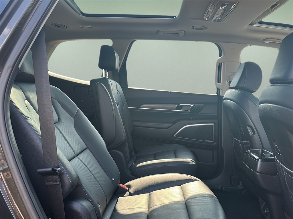 2022 Kia Telluride SX photo 23