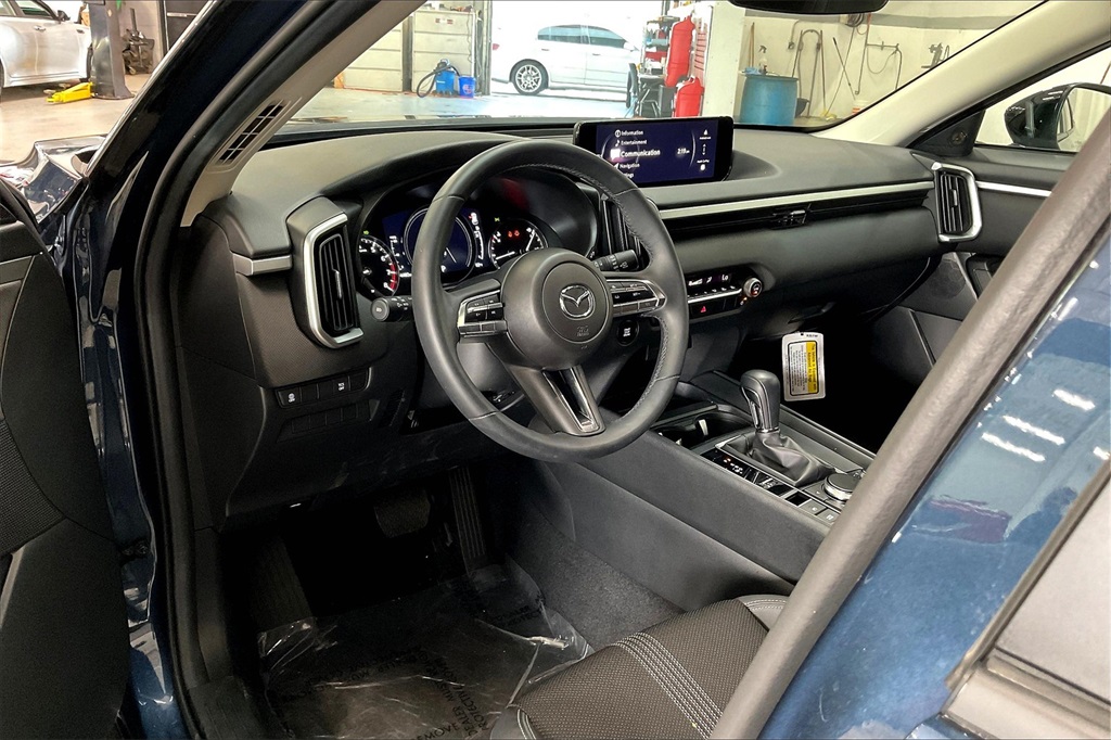 2025 Mazda CX-50 2.5 Select photo 12
