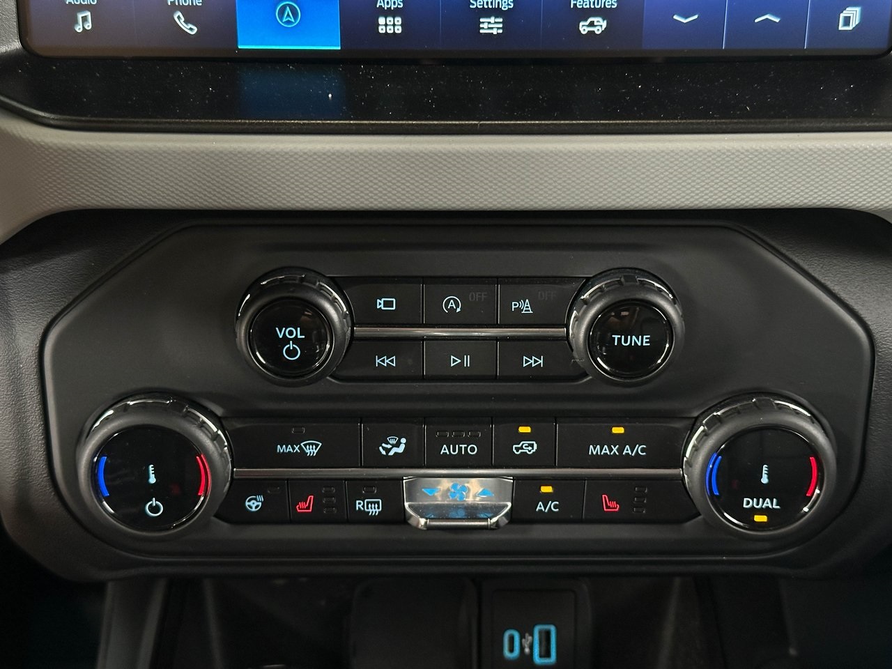 2022 Ford Bronco Badlands photo 14