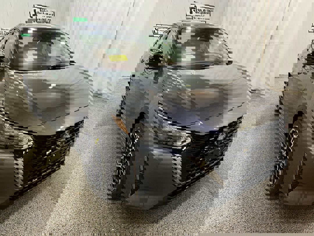 2025 Nissan Sentra SR's photo