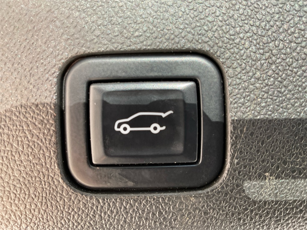 2022 Chevrolet Tahoe LT photo 30