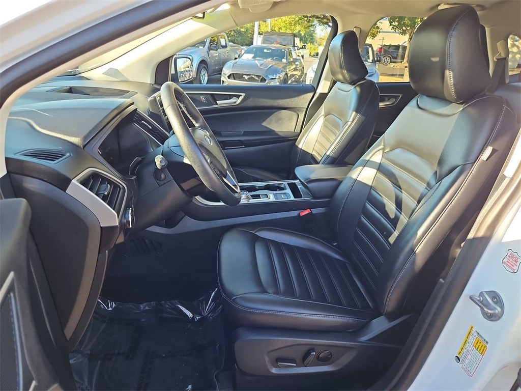 2024 Ford Edge SEL photo 12