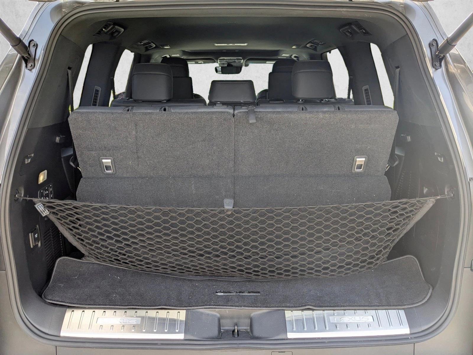 2024 Lexus LX 600 Luxury photo 6
