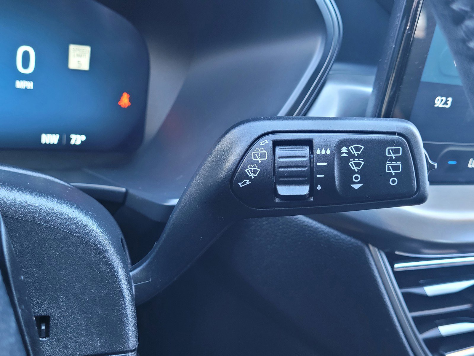 2023 Ford Escape Active photo 25