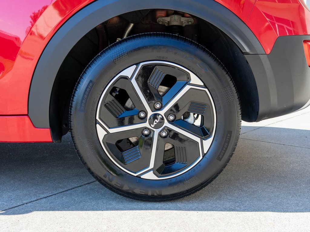 2024 Kia Niro EX photo 27