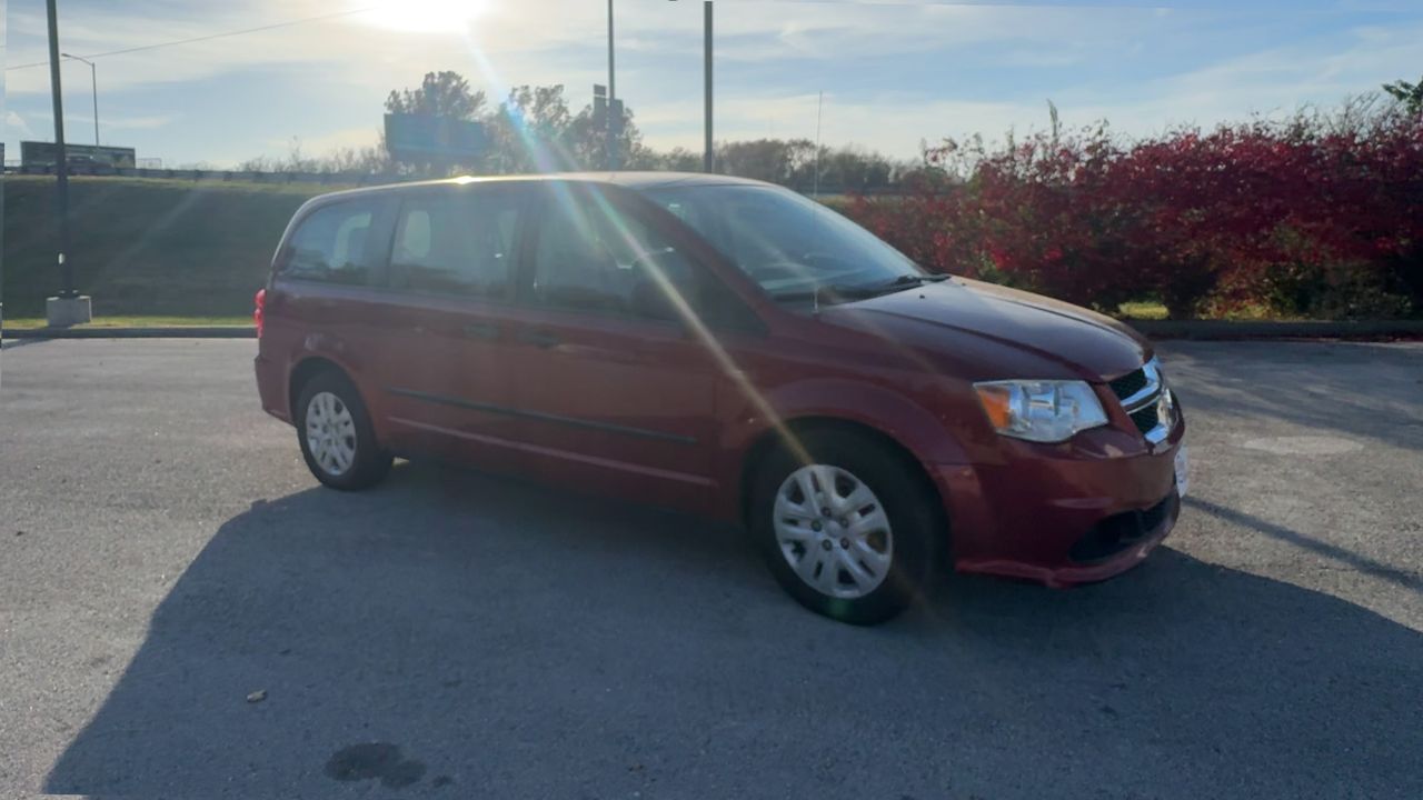 2015 Dodge Grand Caravan SE photo 3
