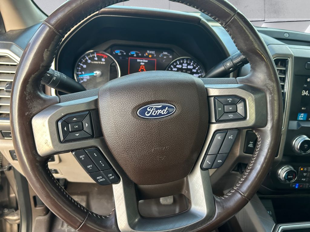 2019 Ford F-350 Limited photo 9