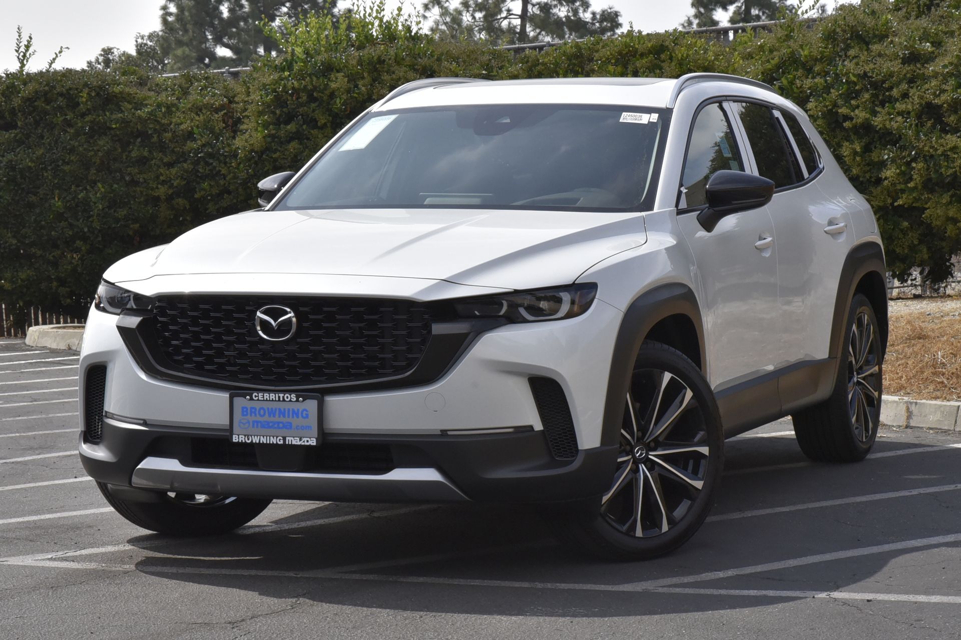 2025 Mazda CX-50 Premium's photo