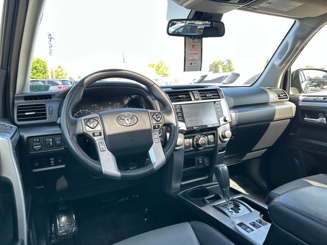 2023 Toyota 4Runner SR5 Premium photo 18