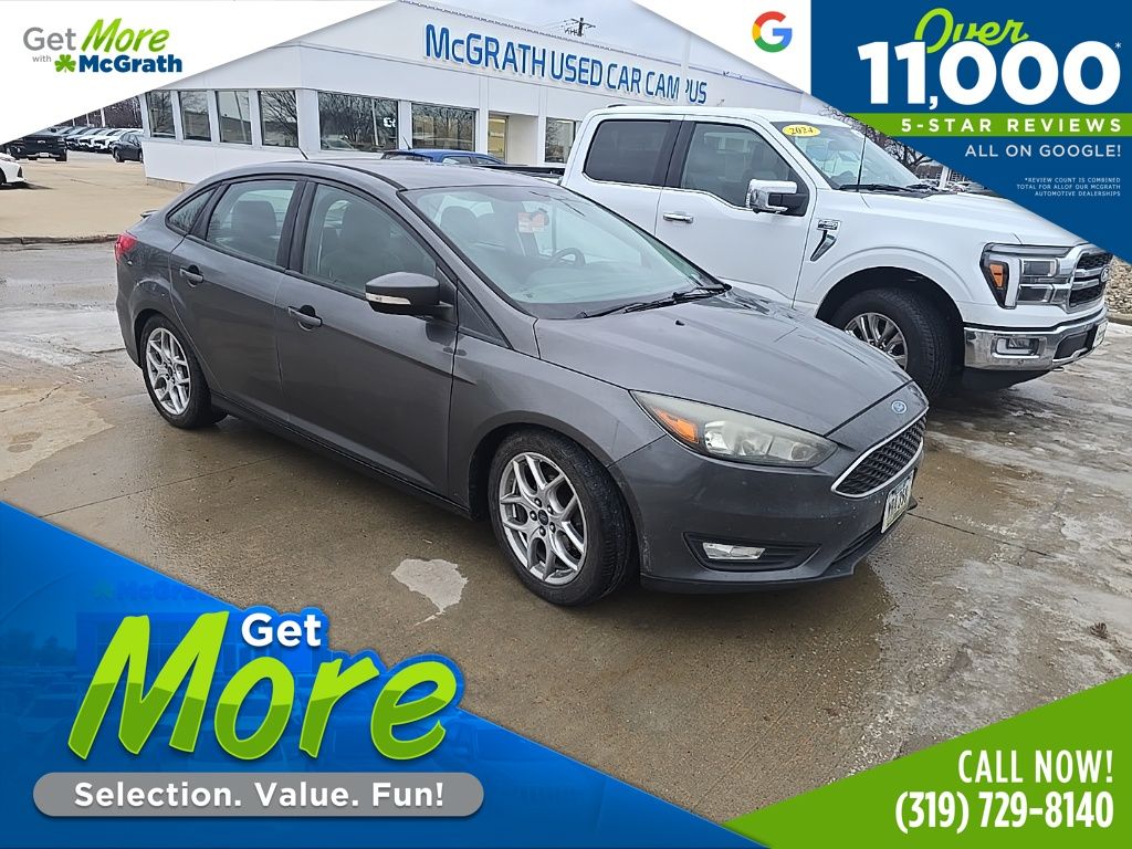 2015 Ford Focus SE's photo
