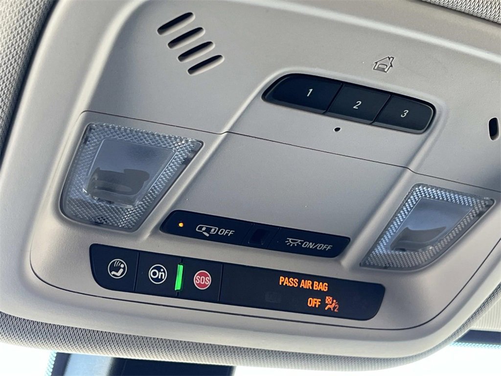 2020 Chevrolet Traverse photo 24