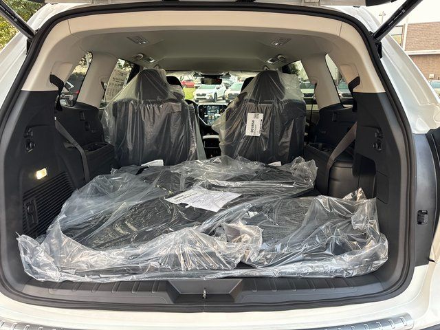 2025 Subaru Ascent Premium photo 12