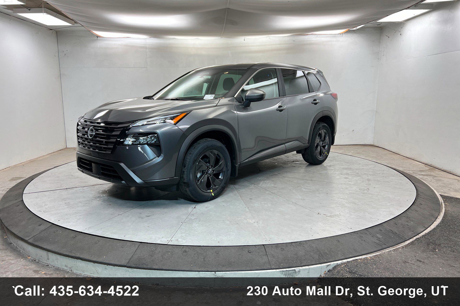 2026 Nissan Rogue SV's photo