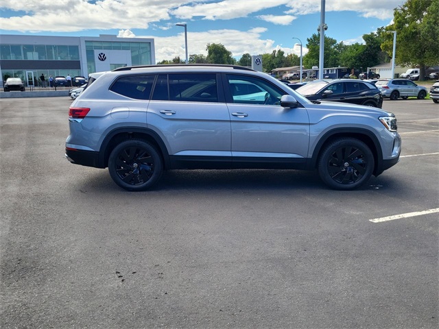 2025 Volkswagen Atlas SE Technology photo 6