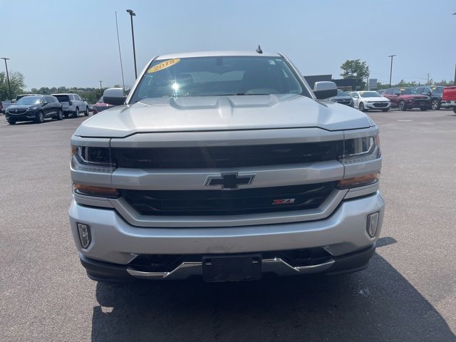 2018 Chevrolet Silverado 1500 LT photo 2