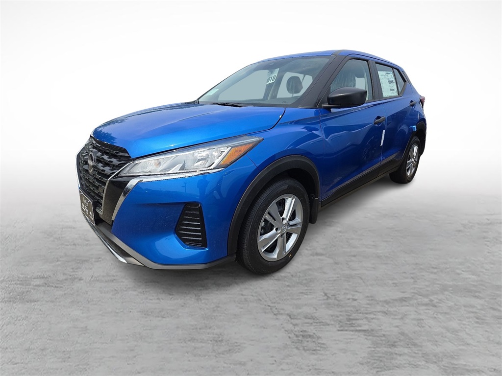 2025 Nissan Kicks Play S photo 3