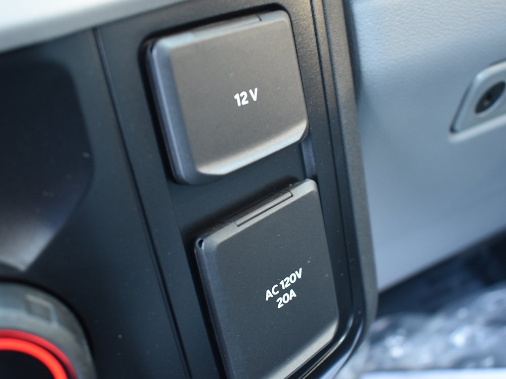 2025 Ford F-250 XLT photo 18