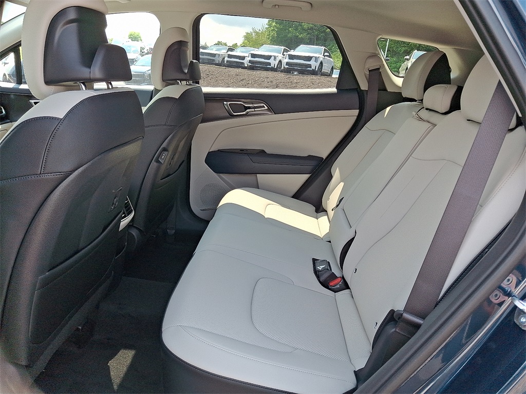 2025 Kia Sportage Hybrid EX photo 10