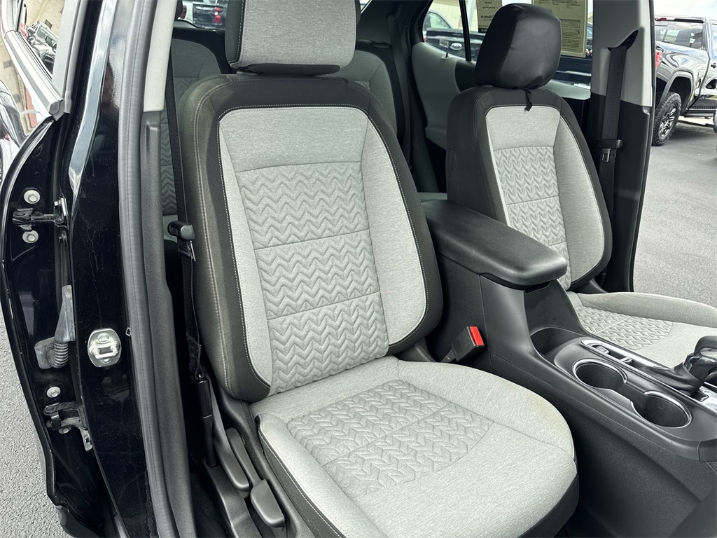 2024 Chevrolet Equinox LS photo 28