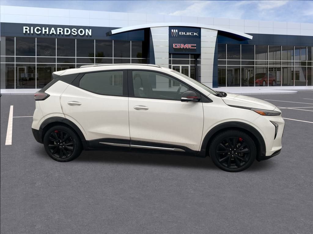 2023 Chevrolet Bolt EUV Premier photo 2