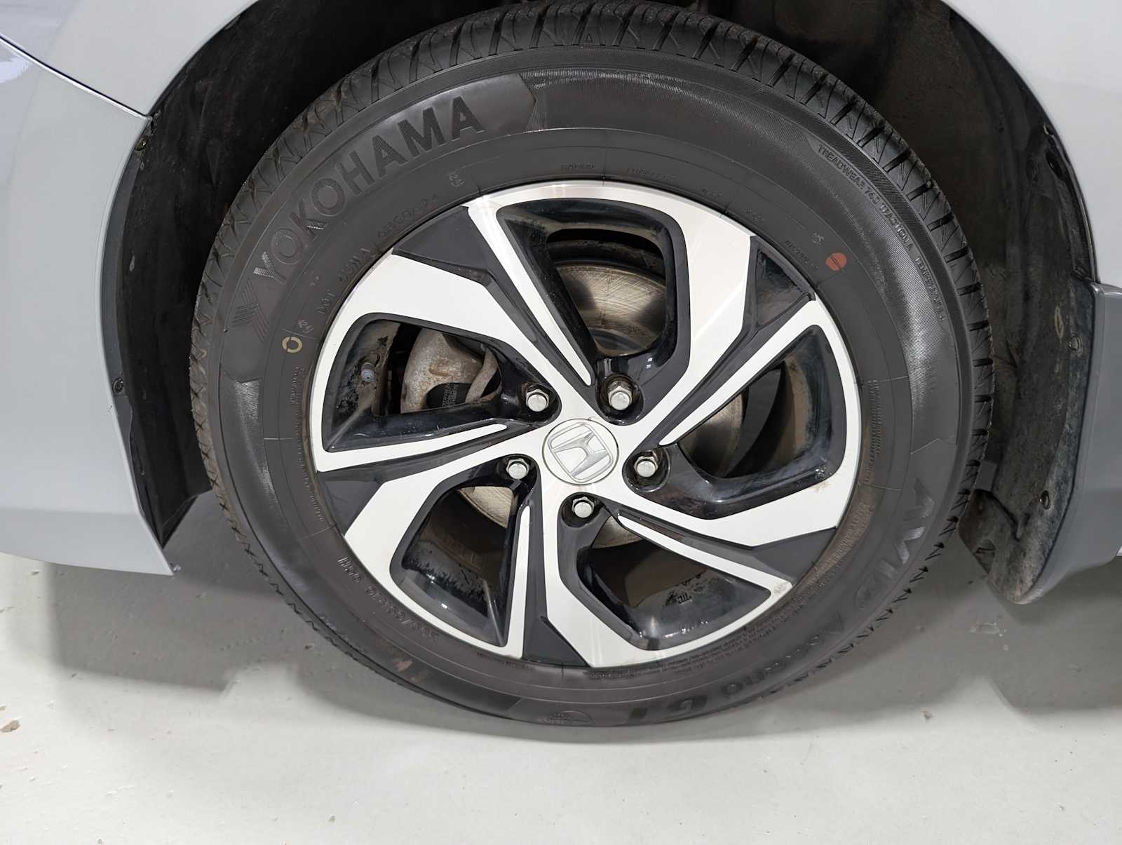 2017 Honda Accord LX photo 3