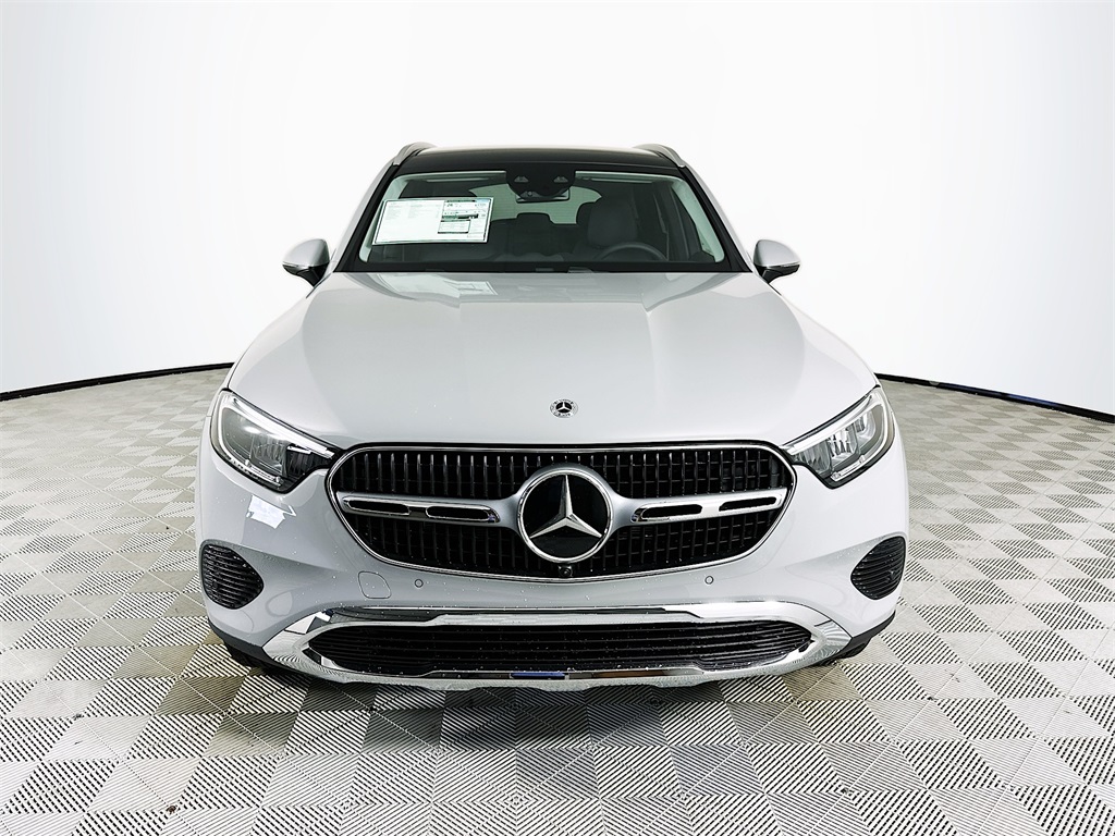 2026 Mercedes Benz GLC 300 4MATIC photo 2