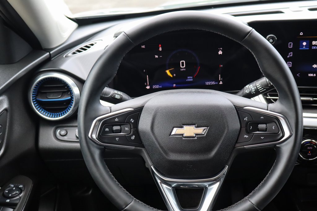 2024 Chevrolet Trax LT photo 10