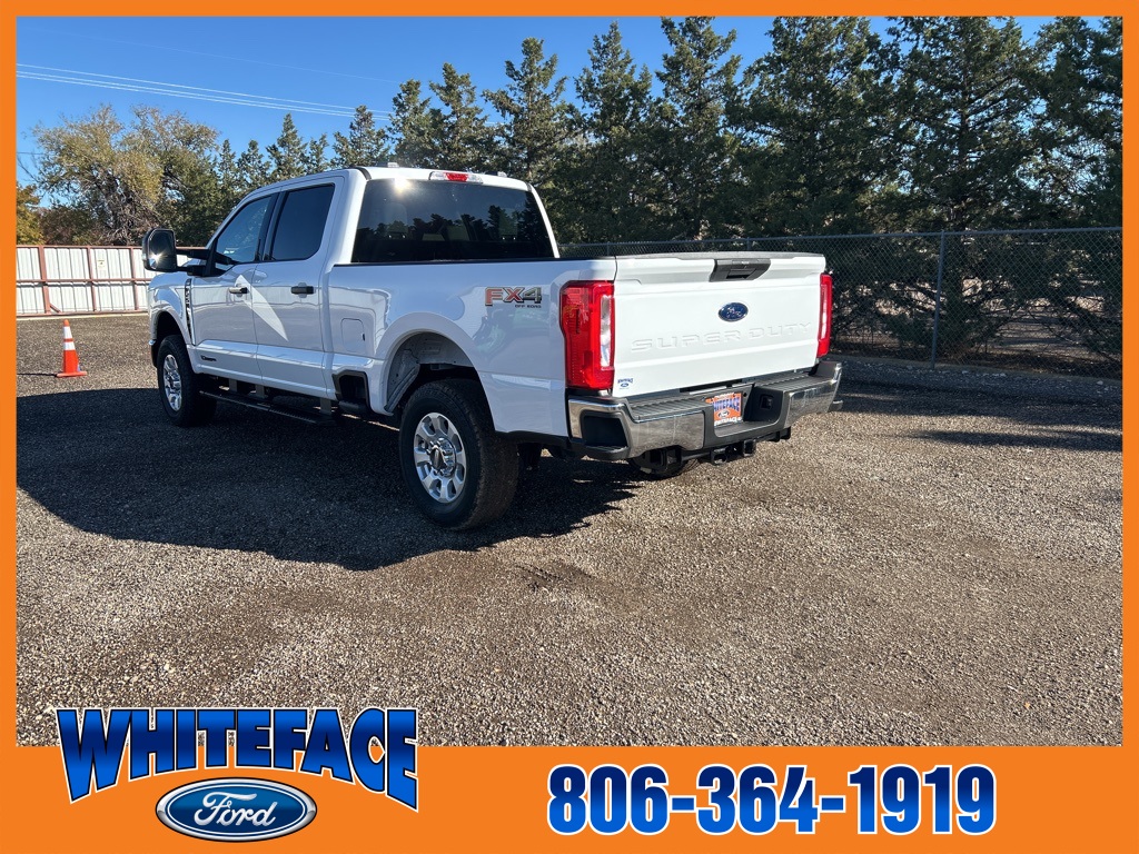 2024 Ford F-250 XLT photo 3