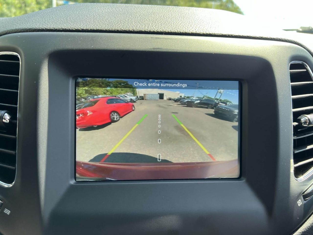 2019 Jeep Compass Latitude photo 23
