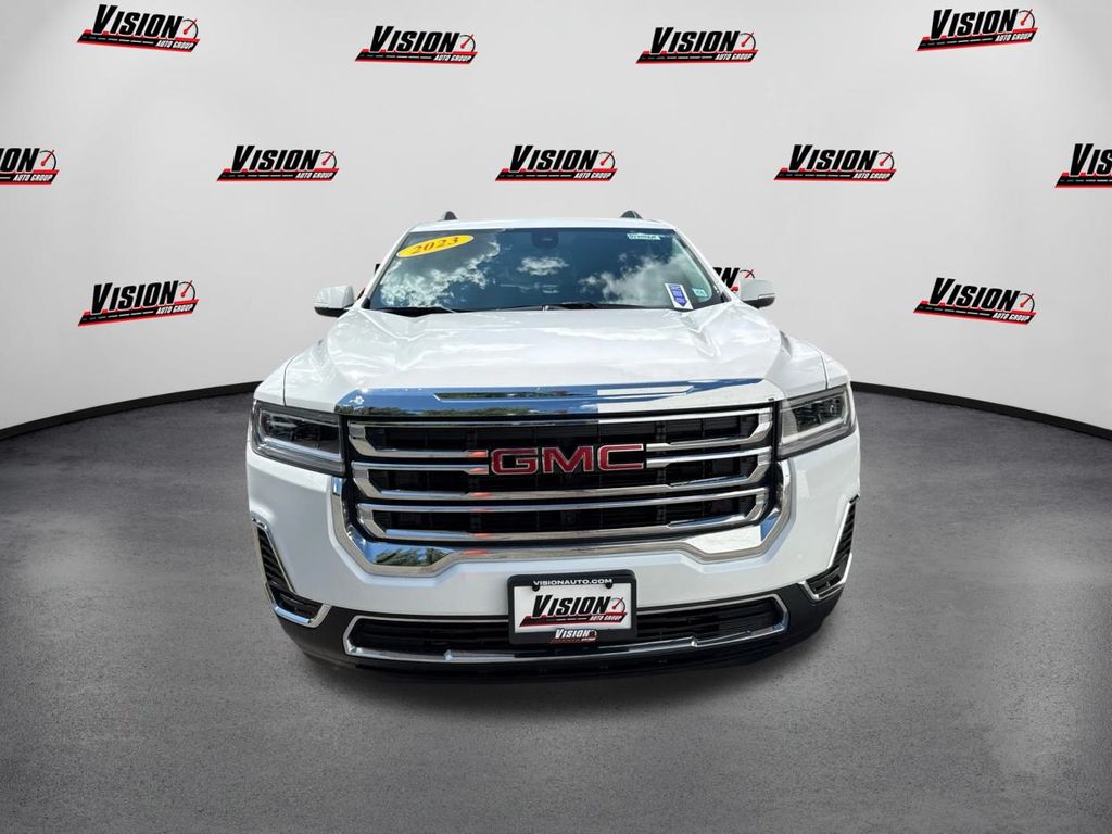 2023 Gmc Acadia SLE photo 2
