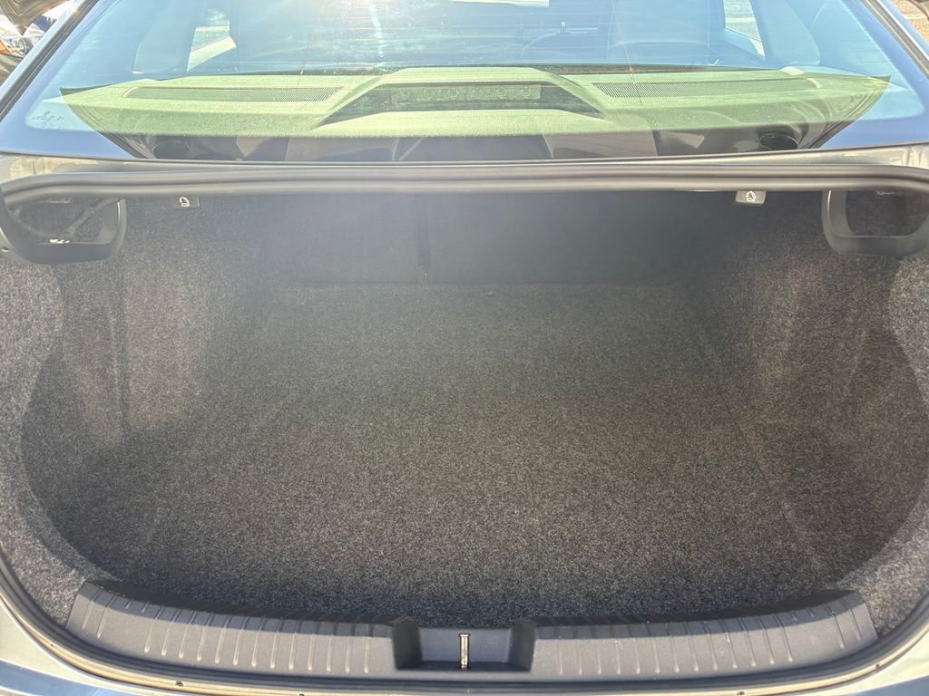 2024 Volkswagen Jetta 1.5T SE photo 32