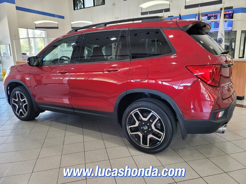 2023 Honda Passport Elite photo 4