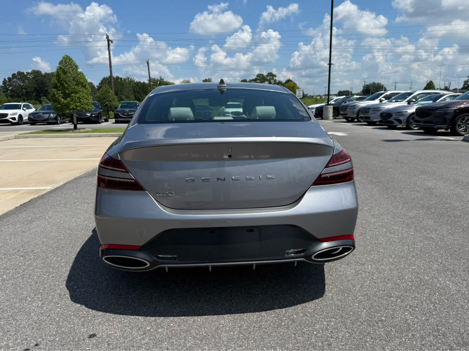 2024 Genesis G70 2.5T photo 6