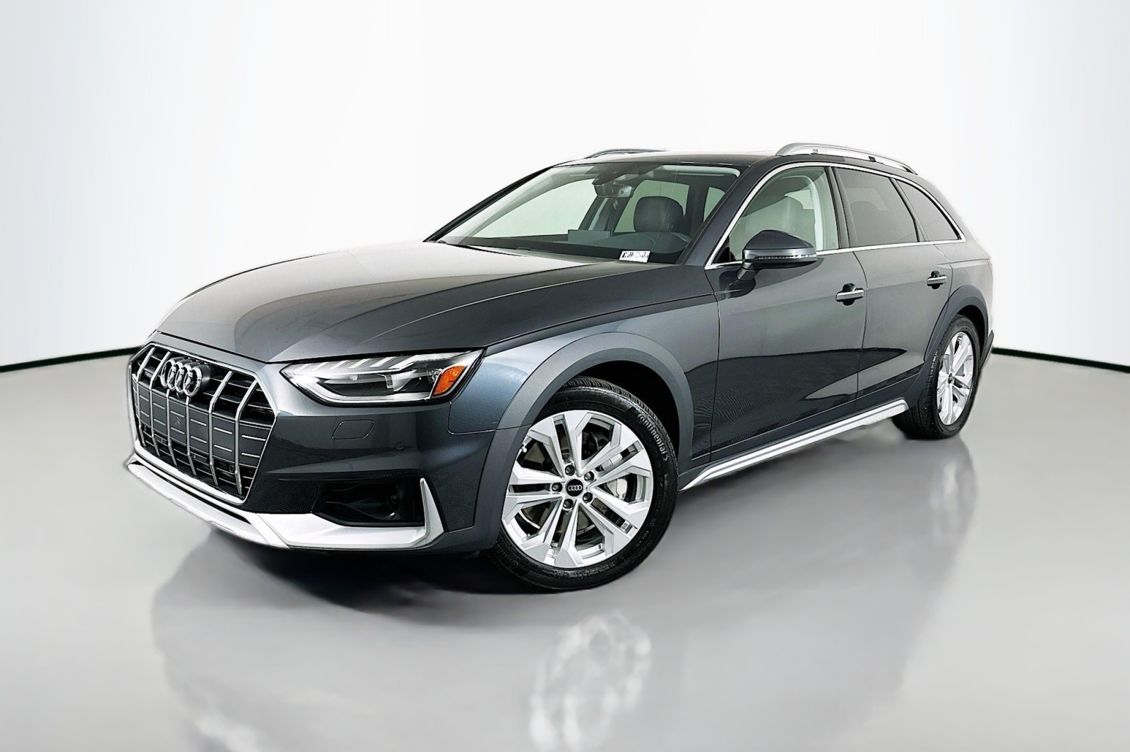 2023 Audi A4 allroad Premium Plus's photo