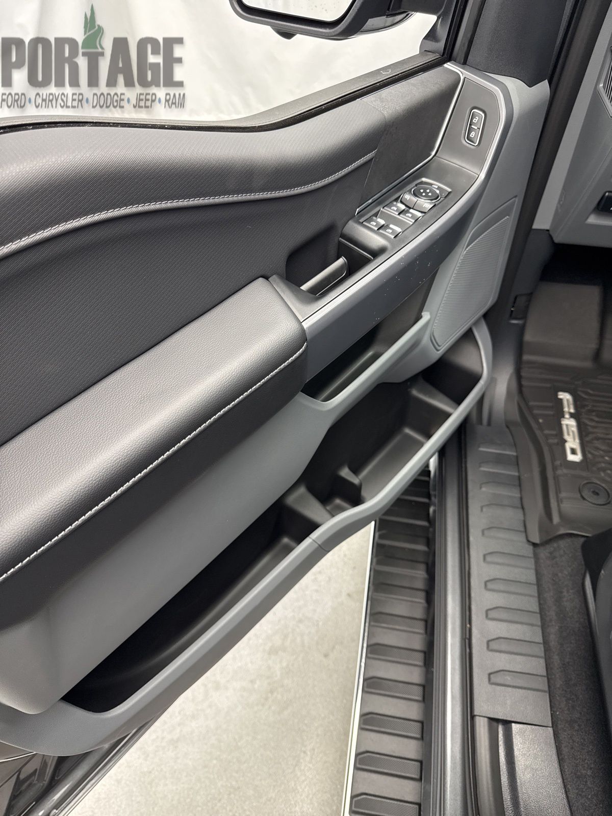 2025 Ford F-150 XLT photo 15