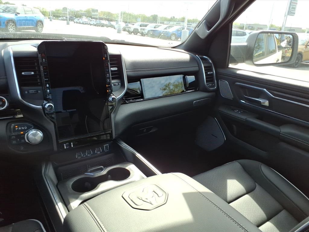 2026 Ram 1500 Laramie photo 15