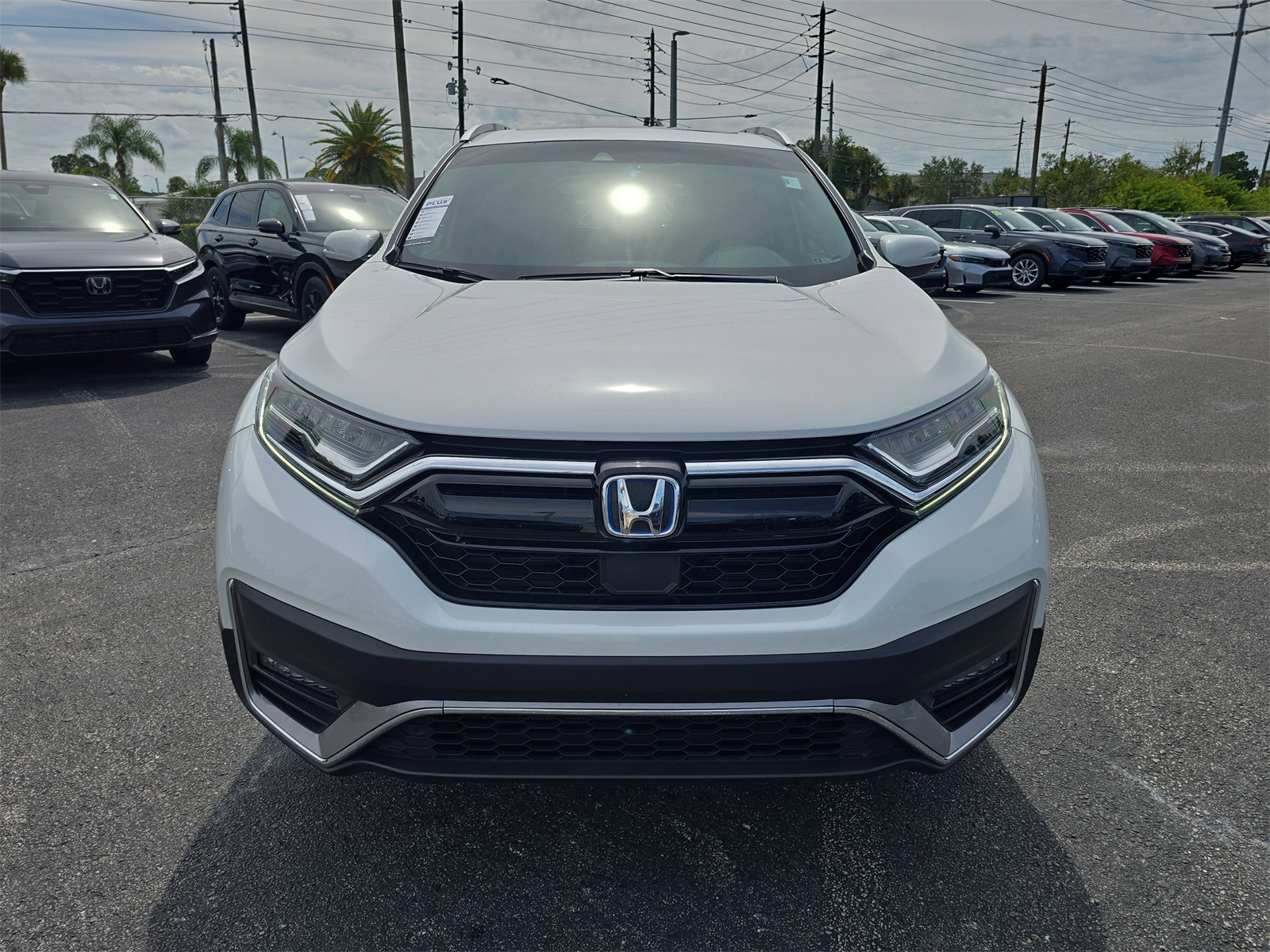 2022 Honda CR-V Hybrid Touring photo 4