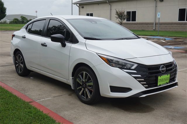 2025 Nissan Versa Sedan