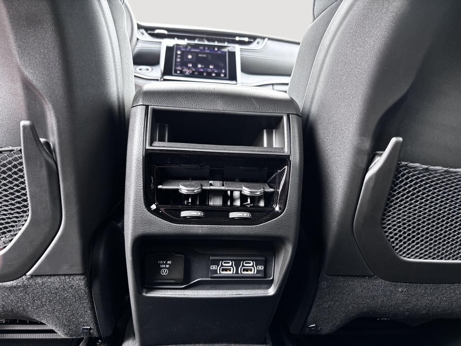 2025 Jeep Grand Cherokee Laredo photo 33