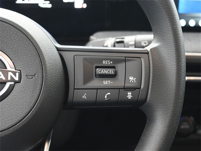 2026 Nissan Kicks SV photo 2