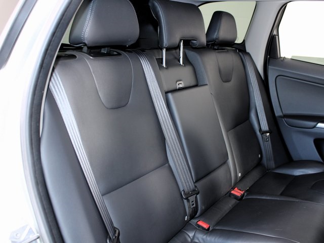2015 Volvo XC60 T5 Premier photo 21
